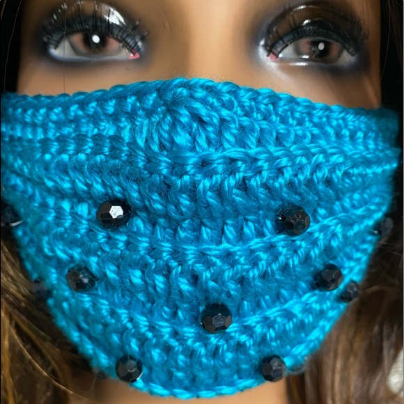 Decorative Hand-knitted Face Mask - Picture 11 of 11